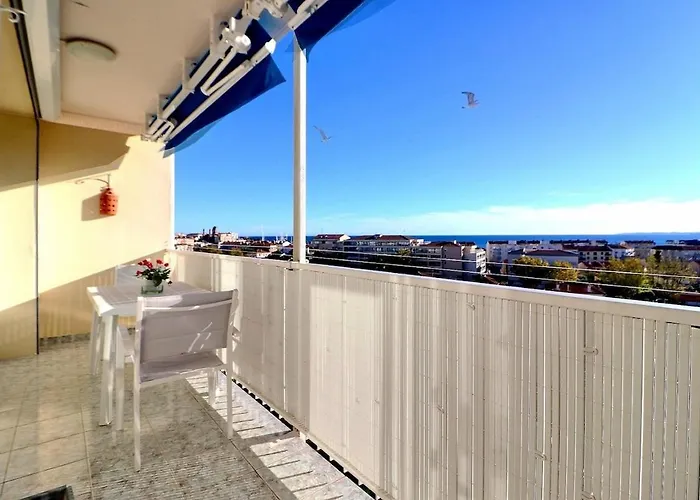T2 Avec Superbe Vue Mer